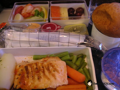 Singapore Airlines lunch
